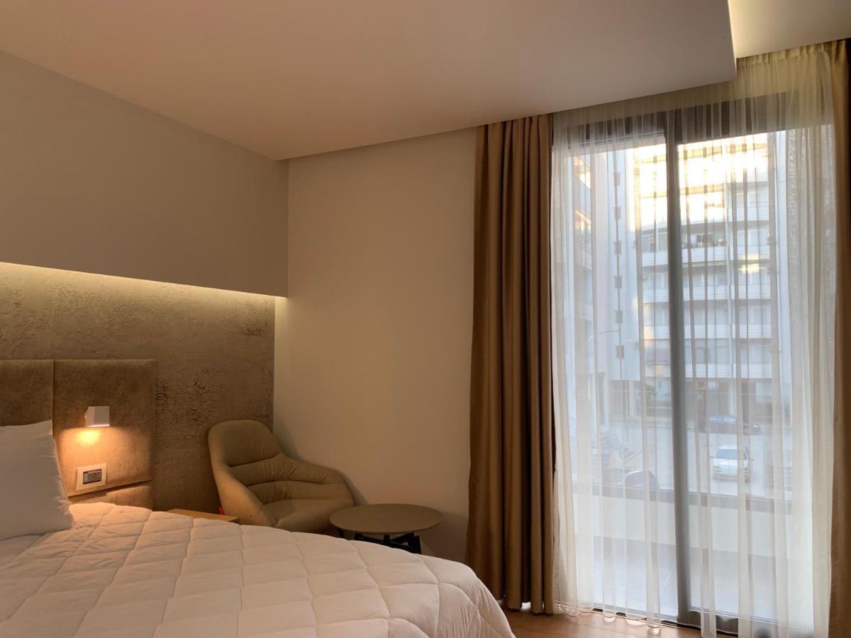 Marina Premium Hotel & Apartment Vlorë Eksteriør billede