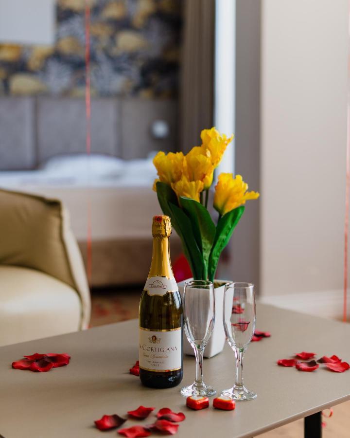 Marina Premium Hotel & Apartment Vlorë Eksteriør billede