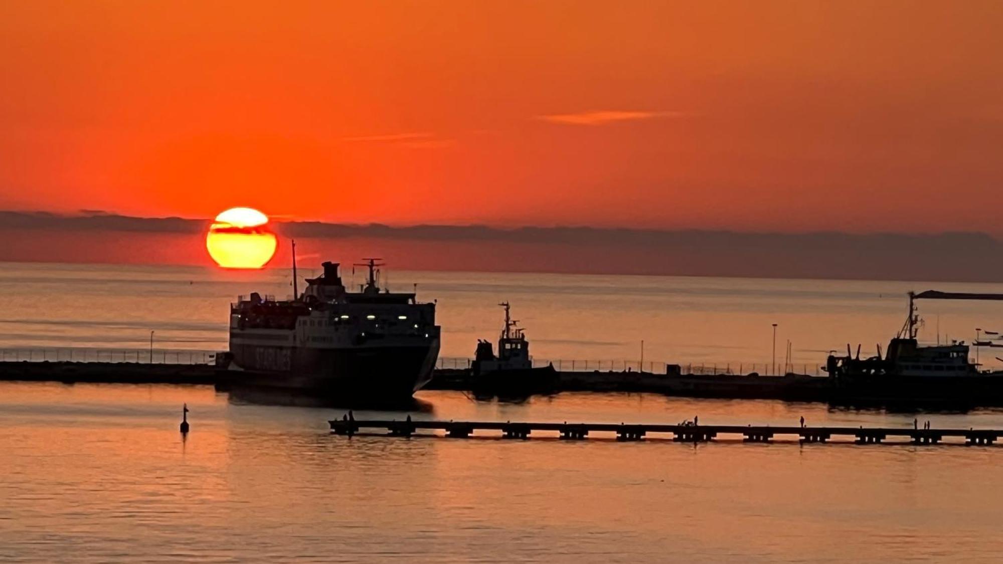 Marina Premium Hotel & Apartment Vlorë Eksteriør billede