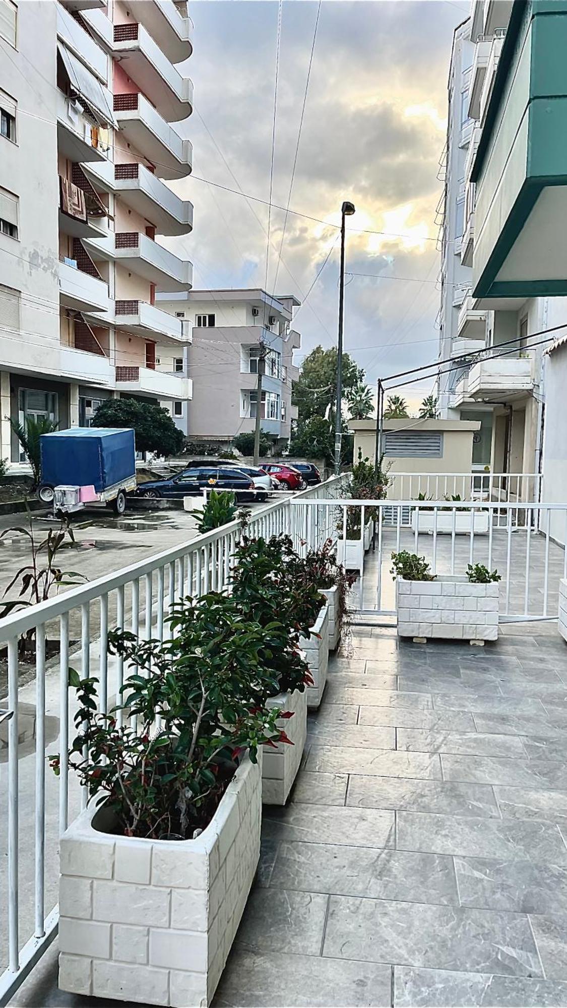 Marina Premium Hotel & Apartment Vlorë Eksteriør billede