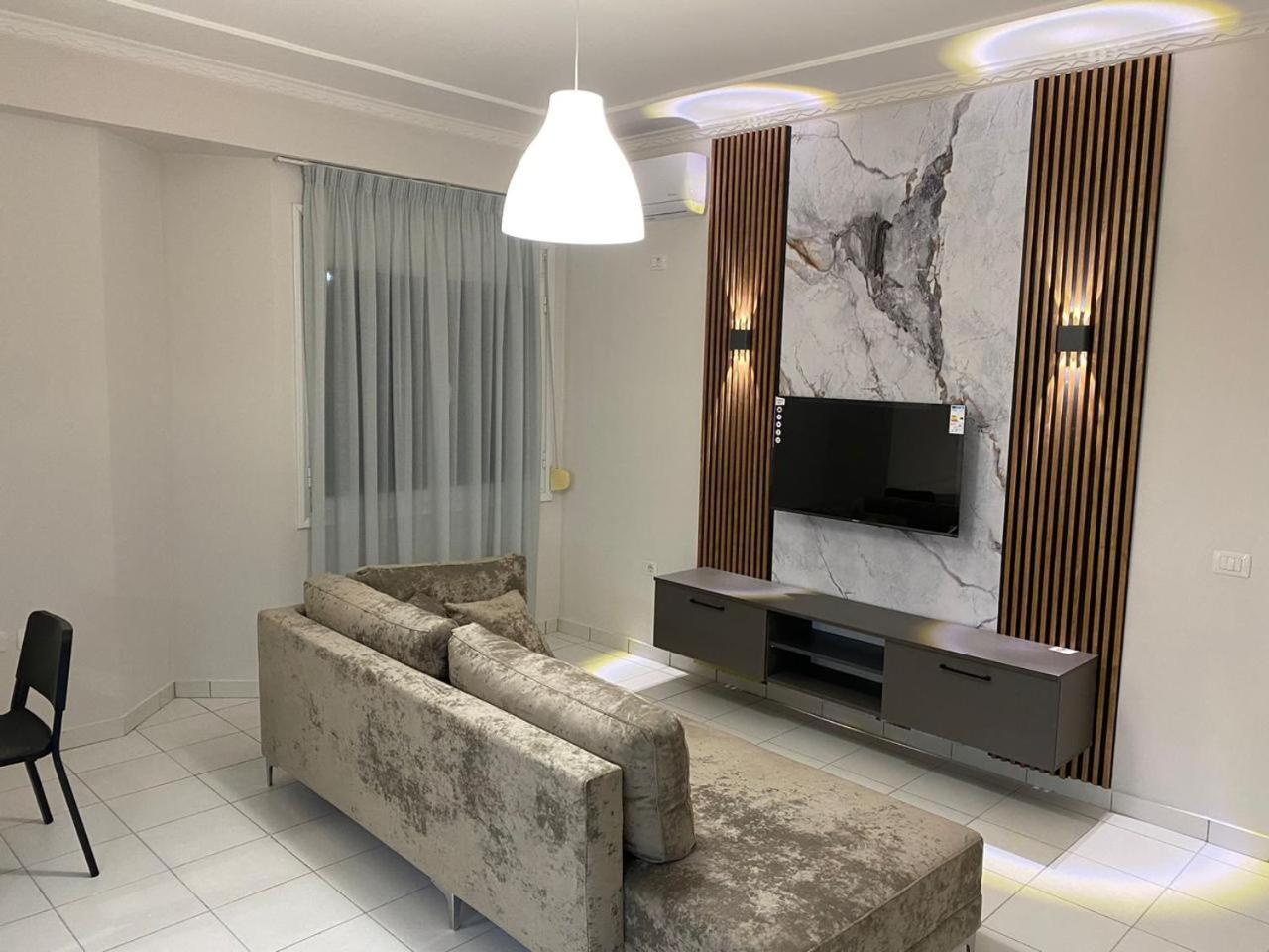 Marina Premium Hotel & Apartment Vlorë Eksteriør billede